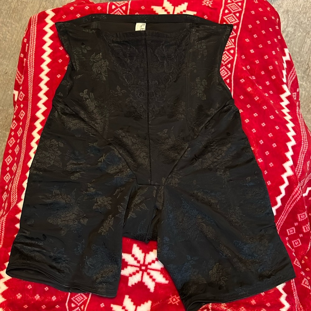 Flexees by Maidenform Body Shaper Shapewear Black Size XL